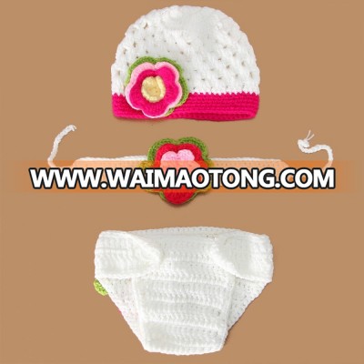 2015 Wholesale winter woolen knitted baby warm diaper with match hat set colorful flower hat